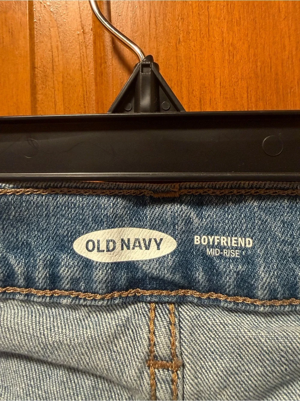 Old Navy Light Blue Women's Boyfriend Mid-Rise  Straight-Leg Jeans Size 10